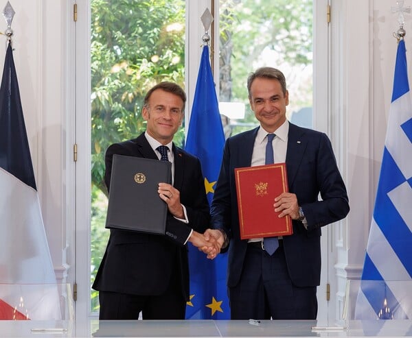 ΚΥΡΙΑΚΟΣ ΜΗΤΣΟΤΑΚΗΣ ΕΜΑΝΟΥΕΛ ΜΑΚΡΟΝ