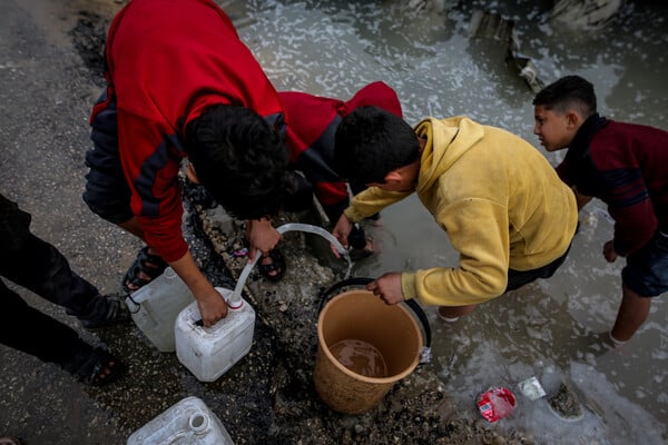 ΓΑΖΑ ΝΕΡΟ ΚΡΙΣΗ ΕΠΙΘΕΣΗ ΙΣΡΑΗΛ