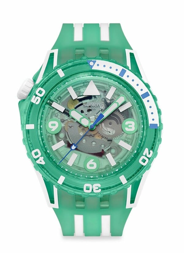 Η συλλογή Swatch SCUBAQUA υποδέχεται τέσσερα σχέδια που ταράζουν τα νερά