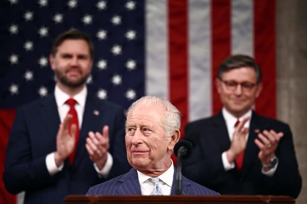 ΒΑΣΙΛΙΑΣ ΚΑΡΟΛΟΣ ΚΟΓΚΡΕΣΟ ΗΠΑ ΒΡΕΤΑΝΙΑ