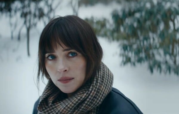 ΝΤΑΚΟΤΑ ΤΖΟΝΣΟΝ ΑΝ ΧΑΘΑΓΟΥΕΪ 