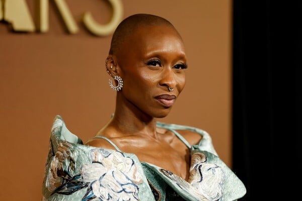 ΣΙΝΘΙΑ ΕΡΙΒΟ ΠΑΡΑΣΤΑΣΗ 