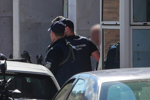 ΠΥΡΟΒΟΛΙΣΜΟΙ 89ΧΡΟΝΟΣ ΕΦΚΑ ΠΡΩΤΟΔΙΚΕΙΟ