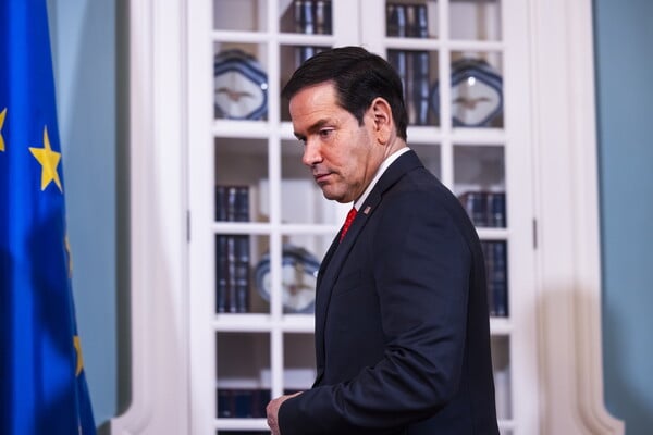 ΜΑΡΚΟ ΡΟΥΜΠΙΟ ΝΤΟΝΑΛΝΤ ΤΡΑΜΠ ΠΑΠΑΣ ΛΕΩΝ 