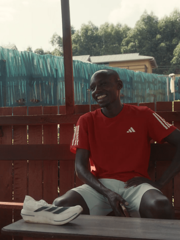 Η adidas παρουσιάζει το mini documentary "Chasing Sub2: The Journey of Sabastan Sawe’s Historic 1:59:30 Marathon"
