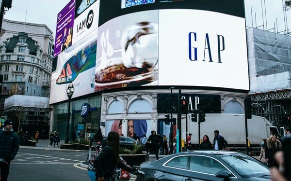 GAP ΠΕΘΑΝΕ ΣΥΝΙΔΡΥΤΡΙΑ