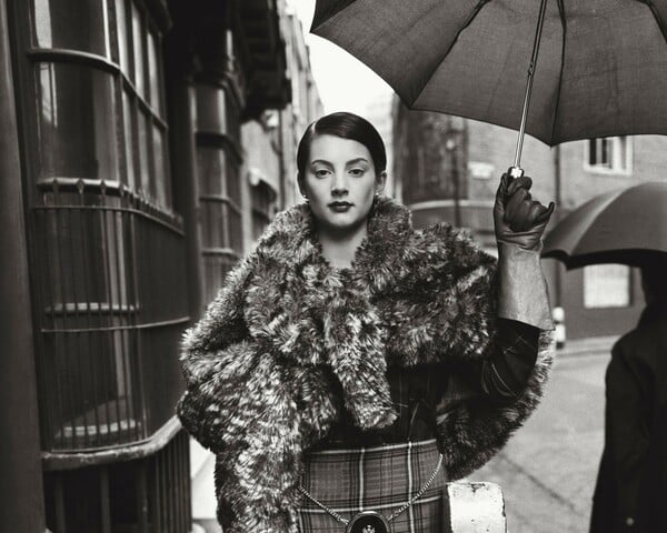 Steven Meisel: Το εκθαμβωτικά αγενές Λονδίνο της Stella Tennant, της Bella Freud και της Isabella Blow