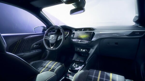 Το νέο Opel Corsa GSE φέρνει το παρελθόν στο μέλλον