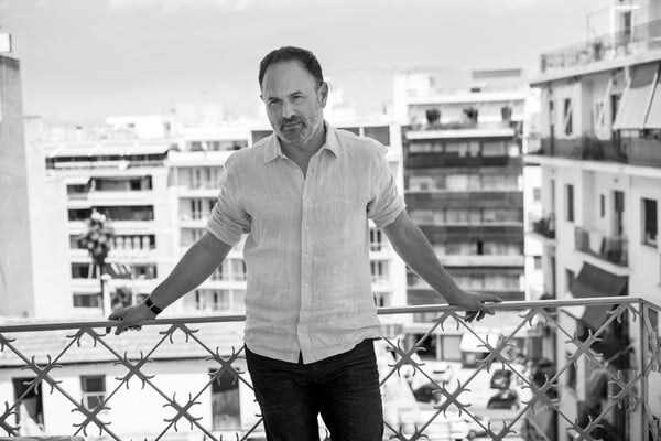 «Δίχως κα@λα δουλειά δεν γίνεται» 