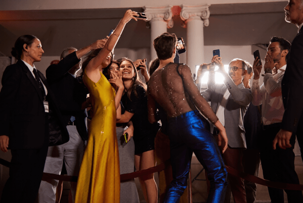 Το Met Gala δεν τελείωσε στο κόκκινο χαλί: έγινε μηχανή 1,7 δισ. προβολών