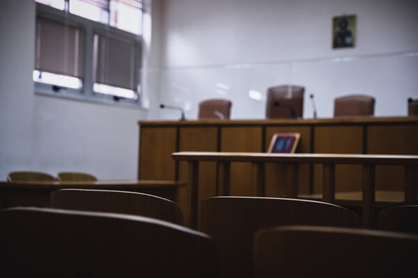 ΘΕΣΣΑΛΟΝΙΚΗ ΓΙΑΤΡΟΣ ΟΓΚΟΛΟΓΟΣ ΑΠΑΤΗ ΚΑΡΚΙΝΟΠΑΘΕΙΣ ΦΑΡΜΑΚΑ ΦΥΛΑΚΙΣΗ
