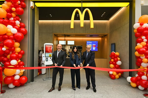 Η McDonald’s γιορτάζει 35 χρόνια στην Ελλάδα με νέο εστιατόριο στο The Mall Athens