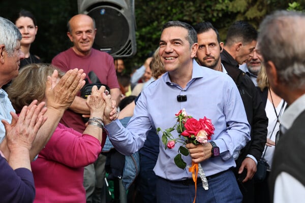 ΑΛΕΞΗΣ ΤΣΙΠΡΑΣ ΚΟΜΜΑ