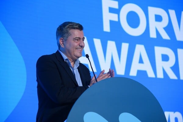 Η Allwyn Hellas γιόρτασε τα 10 χρόνια του προγράμματος Forward με 100 επιχειρήσεις στην οικογένειά του