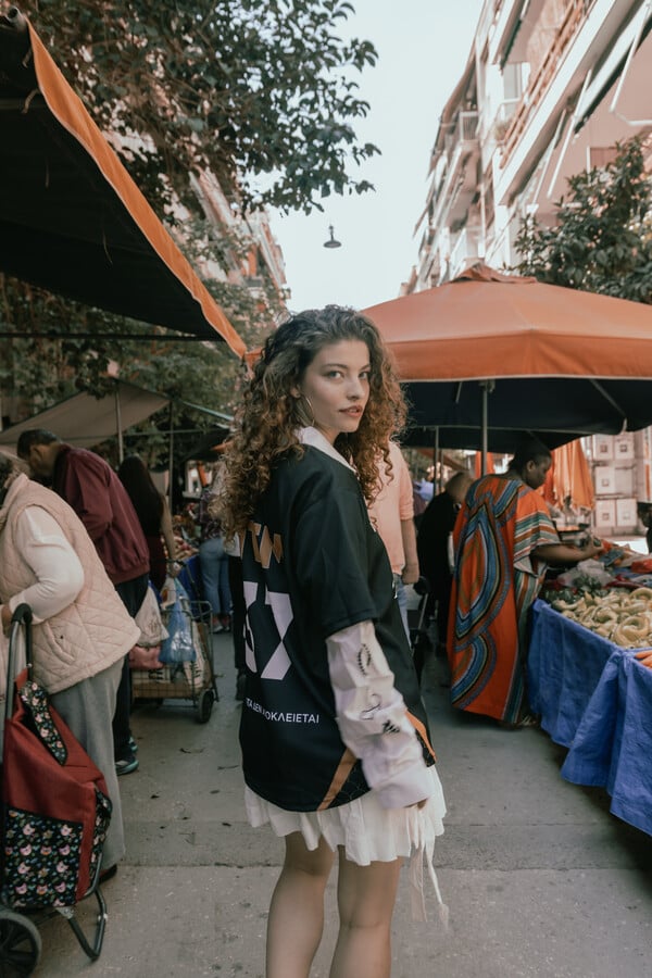 Το lookbook Νύμφη x Νέγρος του Μοριά είναι ένα στιγμιότυπο της cool πλευράς της πόλης 
