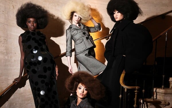 Η LVMH πουλά το brand Marc Jacobs 