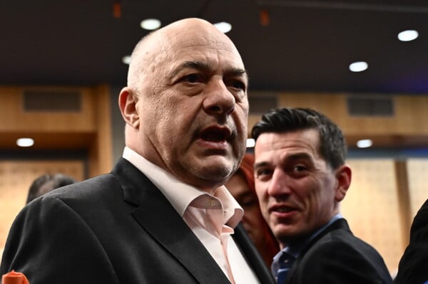 ΑΧΙΛΛΕΑΣ ΜΠΕΟΣ AKYLAS ΓΙΩΡΓΟΣ ΚΑΠΟΥΤΖΙΔΗΣ