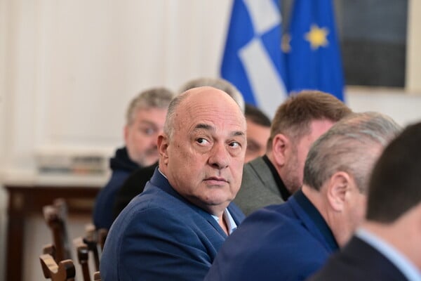 ΑΧΙΛΛΕΑΣ ΜΠΕΟΣ AKYLAS ΓΙΩΡΓΟΣ ΚΑΠΟΥΤΖΙΔΗΣ