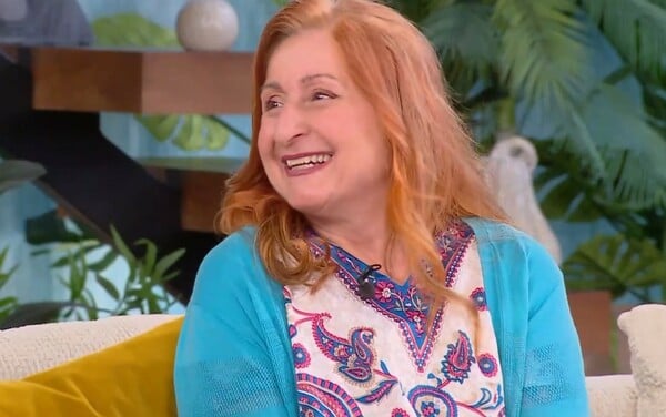 ΔΥΟ ΞΕΝΟΙ ΜΑΡΟΥΣΚΑ ΚΑΛΛΙΟΠΗ ΤΑΧΤΣΟΓΛΟΥ