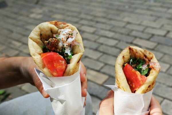 ΓΙΑ Σ/Κ: Taste Atlas: 9 ελληνικά πιάτα που έχει ξεχωρίσει στις λίστες του