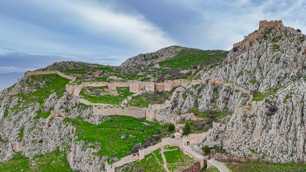 48 ώρες στην Κόρινθο