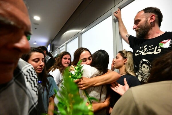 Στολίσκος για τη Γάζα: «Ήταν η πιο βάρβαρη εμπειρία που έχω ζήσει» καταγγέλλει Έλληνας ακτιβιστής