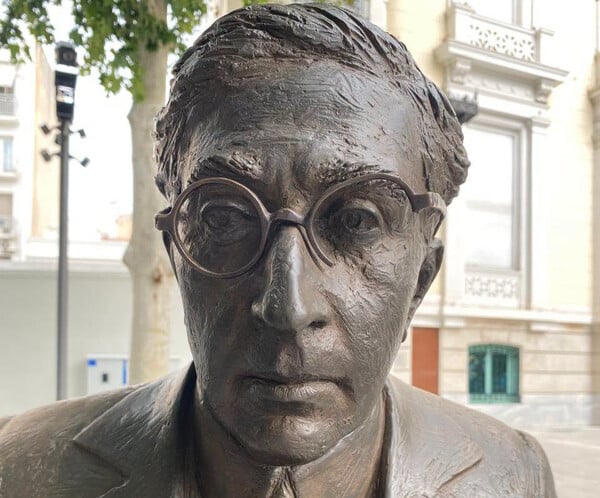 ΚΠ ΚΑΒΑΦΗΣ ΓΛΥΠΤΟ ΒΑΝΔΑΛΙΣΜΟΣ