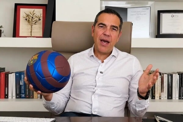 Ο Αλέξης και το νέο κόμμα που θα μας σώσει. Ξανά. 