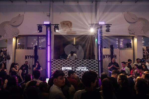 O Νέγρος του Μοριά επέστρεψε στην Κυψέλη για ένα εκρηκτικό λάιβ 