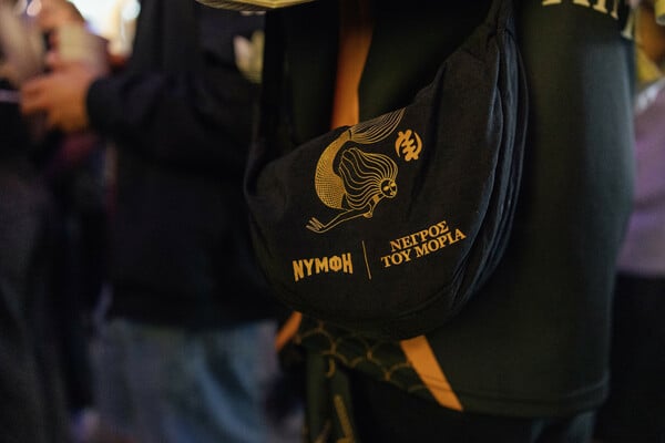 O Νέγρος του Μοριά επέστρεψε στην Κυψέλη για ένα εκρηκτικό λάιβ 