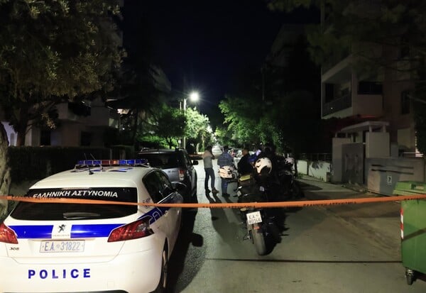 ΧΟΛΑΡΓΟΣ ΣΥΖΥΓΟ ΠΥΡΟΒΟΛΗΣΕ ΝΕΚΡΟΣ