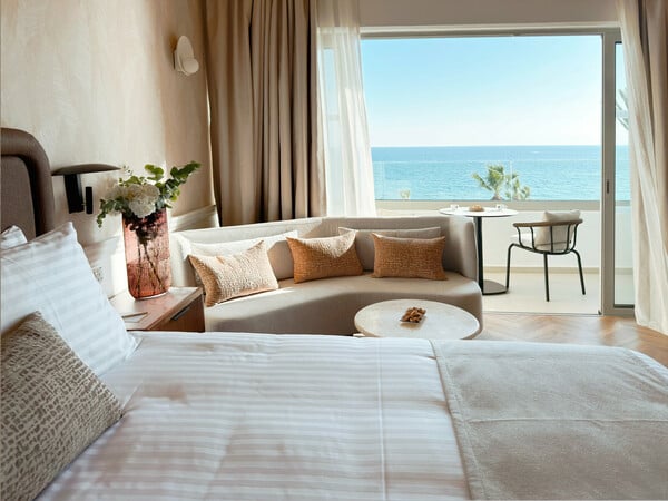 Το 5* Premium All-Inclusive Imperial Island Resort υποδέχεται την καλοκαιρινή σεζόν στην Πάφο
