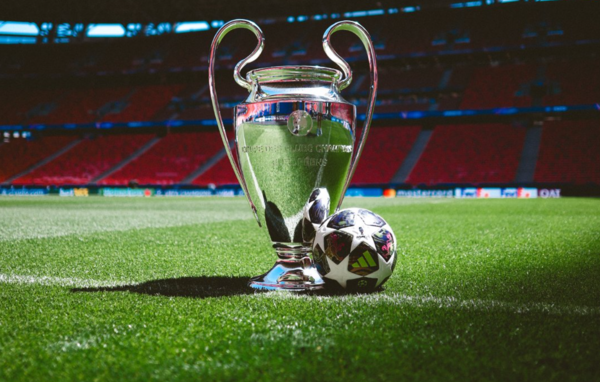 CHAMPIONS LEAGUE ΠΑΡΙ ΣΕΝ ΖΕΡΜΕΝ ΑΡΣΕΝΑΛ