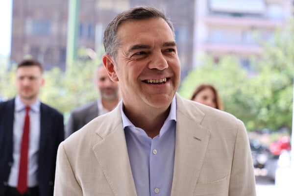 ΝΕΑ ΑΡΙΣΤΕΡΑ ΑΛΕΞΗΣ ΤΣΙΠΡΑΣ ΒΟΥΛΕΥΤΕΣ