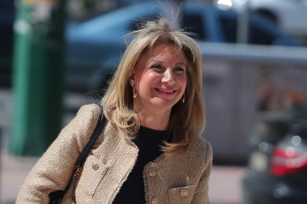ΜΑΡΙΑ ΚΑΡΥΣΤΙΑΝΟΥ ΕΛΠΙΔΑ ΓΙΑ ΤΗ ΔΗΜΟΚΡΑΤΙΑ ΑΛΕΞΗΣ ΤΣΙΠΡΑΣ