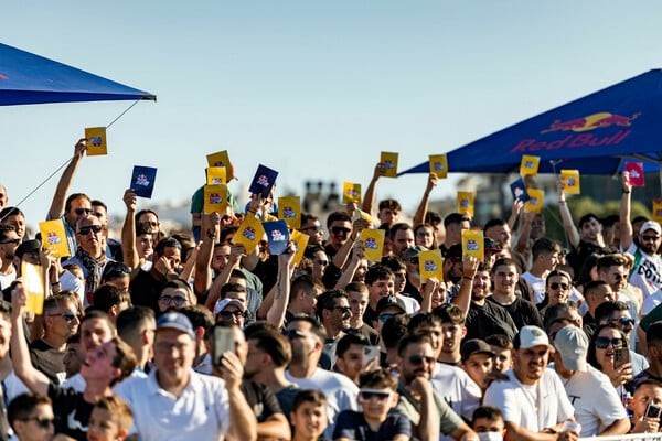Red Bull Mad Mike Tour: Εκρηκτική πρεμιέρα για το απόλυτο motorsport θέαμα και τον Mad Mike