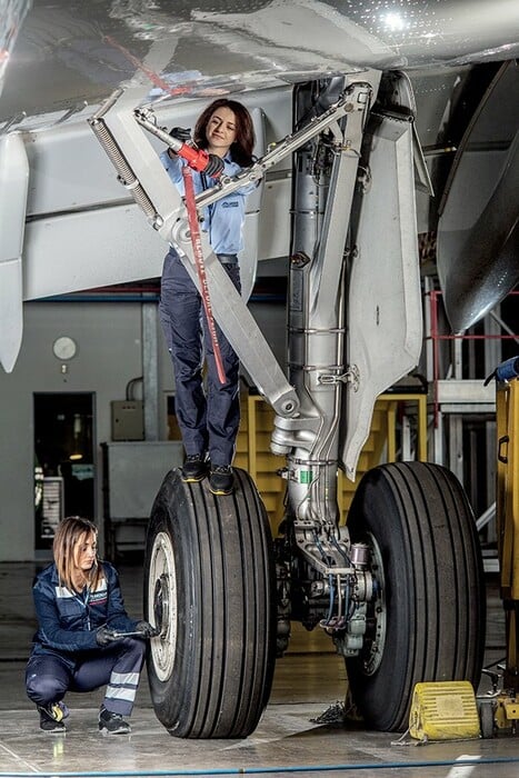 Καταρρίπτοντας τα στερεότυπα: Οι γυναίκες στη συντήρηση αεροσκαφών της Aegean