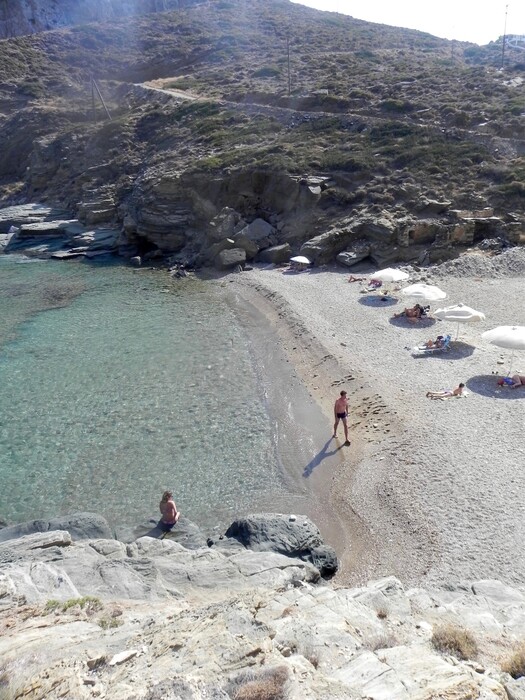 Σίκινος. Επιστροφή στην αθωότητα και στις ανέμελες διακοπές μιας άλλης εποχής