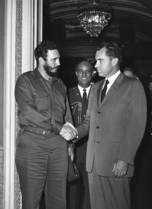 Ο Φιντέλ Κάστρο με τoν Τσε Γκεβάρα και 10 ακόμη σπάνιες φωτογραφίες από τα πρώτα χρόνια του ηγέτη της Κούβας