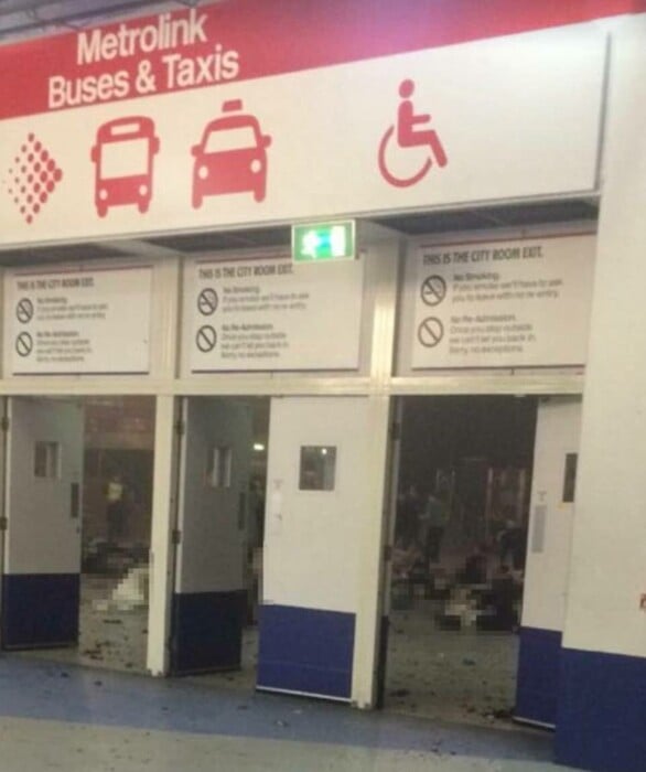Ντοκουμέντο μέσα από το στάδιο στο Μάντσεστερ μετά την έκρηξη