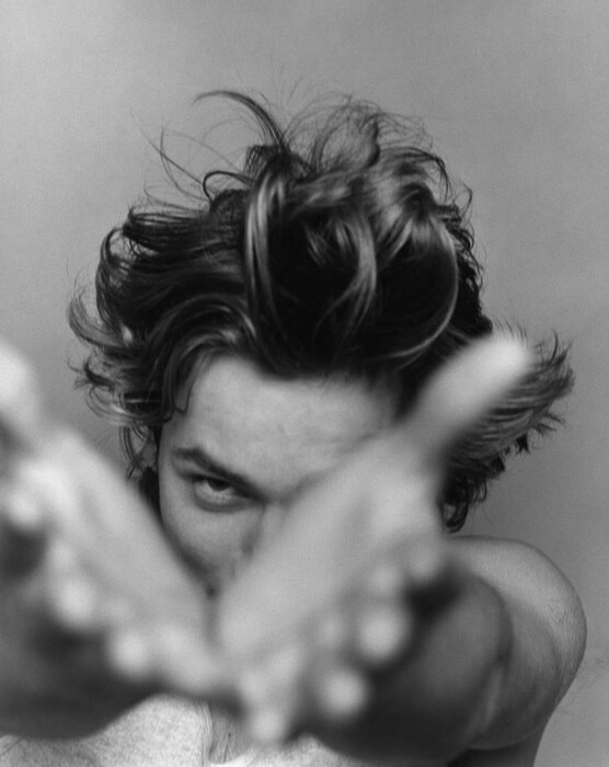 Ο Bruce Weber ανοίγει το «διάσημο» αρχείο του και μοιράζεται τους «Χρυσούς Κανόνες» για επίδοξους ηθοποιούς