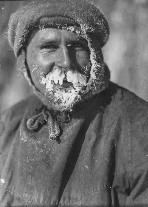 50 συγκλονιστικές φωτογραφίες από την παγίδευση της "Καρτερίας" του Σάκλετον στην Ανταρκτική το 1914