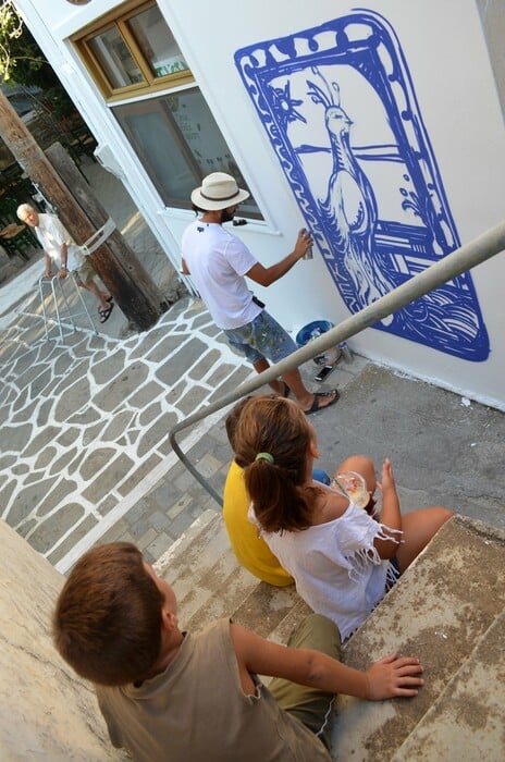 Τρεις Έλληνες καλλιτέχνες φέρνουν τη street art στα ακριτικά νησιά