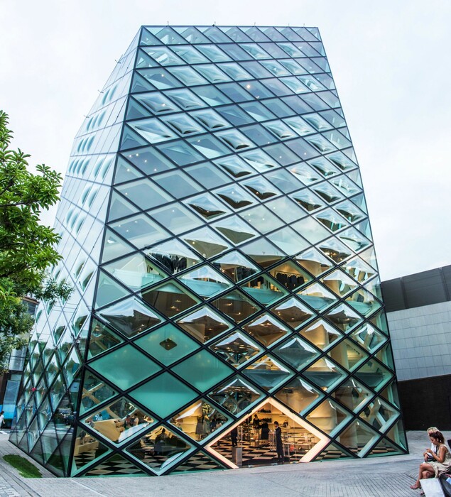 Tα 10 πιο εντυπωσιακά και καινοτόμα γυάλινα κτίρια του κόσμου