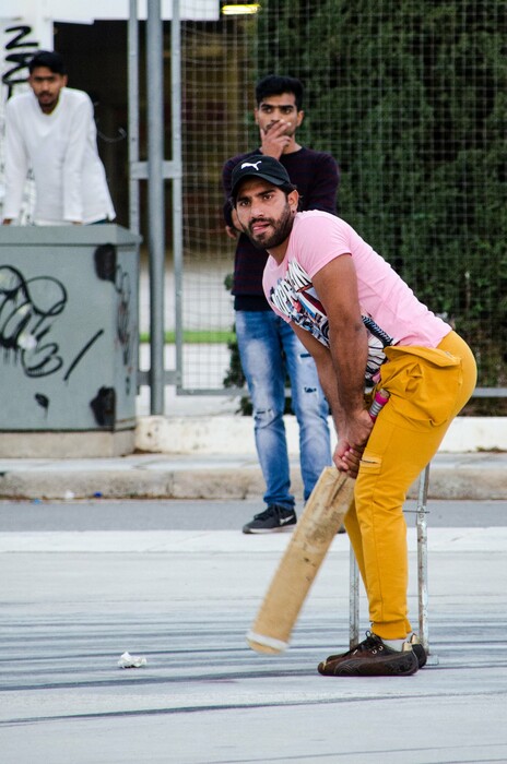 Οι Πακιστανοί της Αθήνας παίζουν κρίκετ