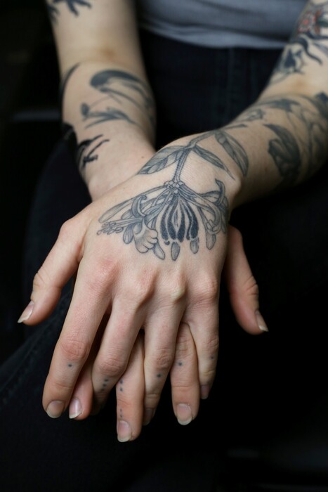 Η δύναμη που έχουν τα τατουάζ πάνω στο γυναικείο σώμα