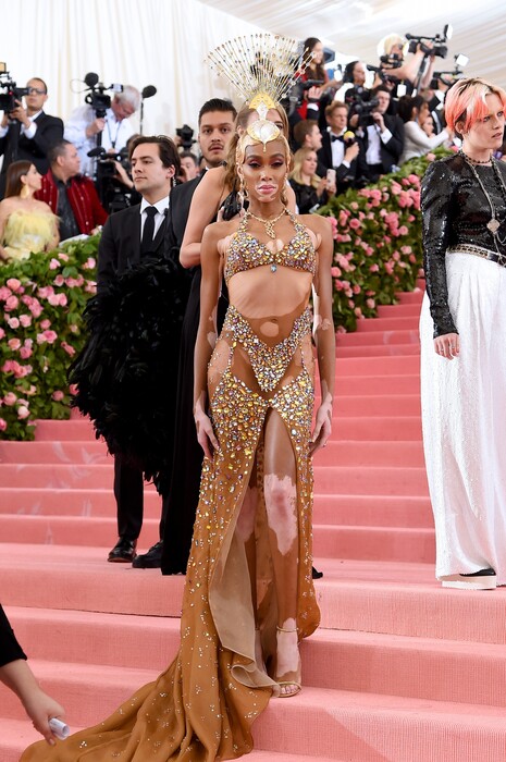 Οι τολμηρές του Met Gala 2019 - Οι σταρ με τις πιο γυμνές εμφανίσεις