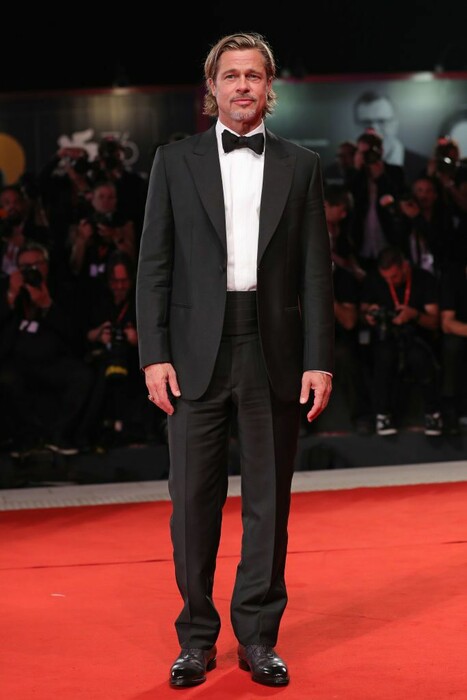 Ο Μπραντ Πιτ στο Φεστιβάλ Βενετίας - Ο γόης του Χόλιγουντ στο κόκκινο χαλί