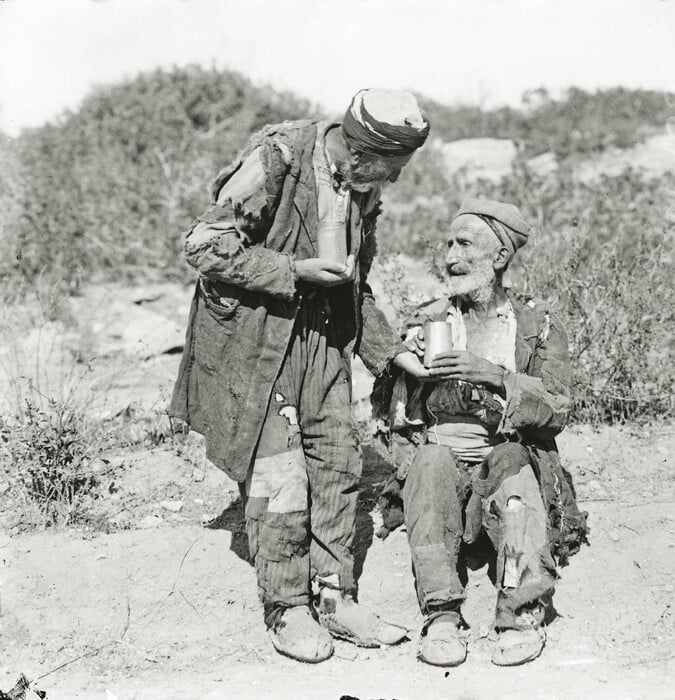 Μύθοι και αλήθειες για τους πρόσφυγες του 1922