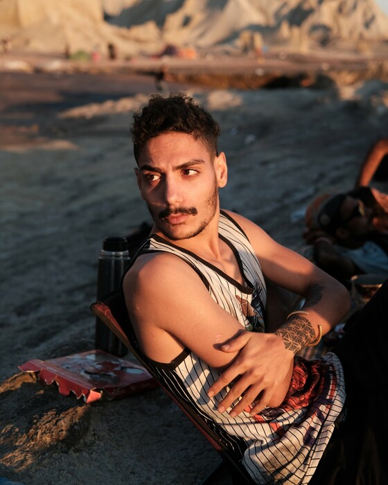 Το χίπικο Ιράν: Στις παραλίες του Νότου οι νέοι αναζητούν την δυσεύρετη ελευθερία τους